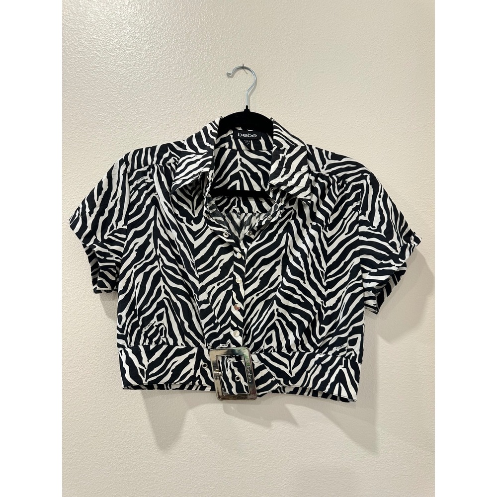 Y2K Bebe Zebra Print Buckle Crop Top Black White Short Sleeve Button Up Medium